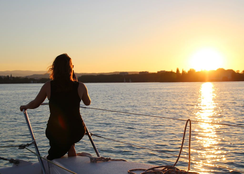 coisiere-privee-lac-annecy-coucher-soleil